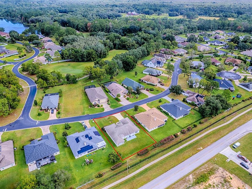 For Sale: $349,700 (4 beds, 2 baths, 2588 Square Feet)