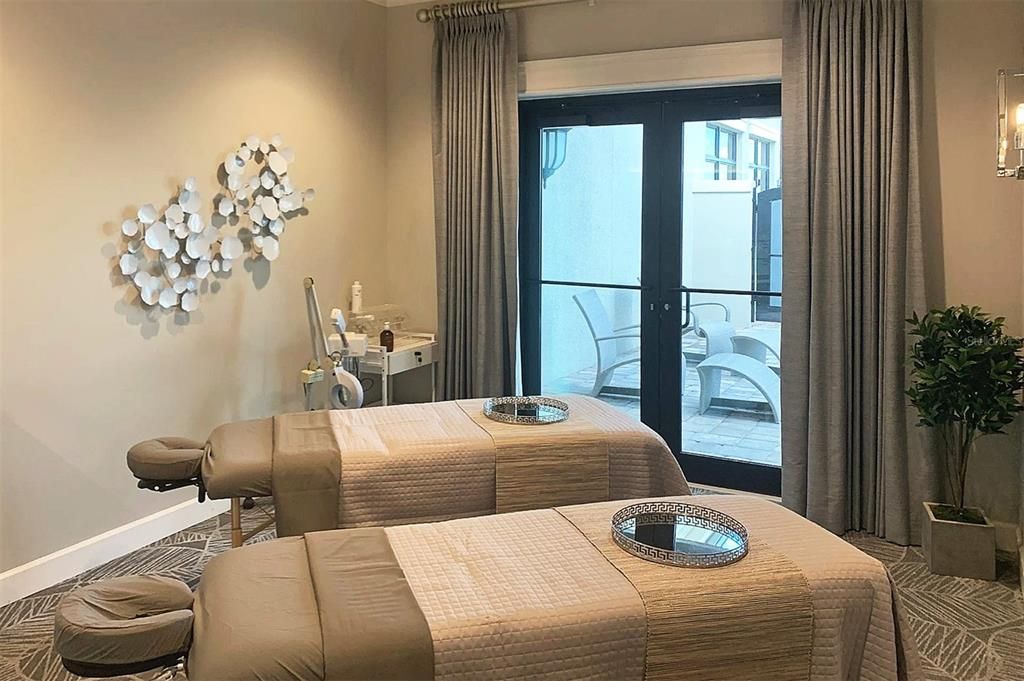 For Sale: $375,000 (2 beds, 2 baths, 1286 Square Feet)