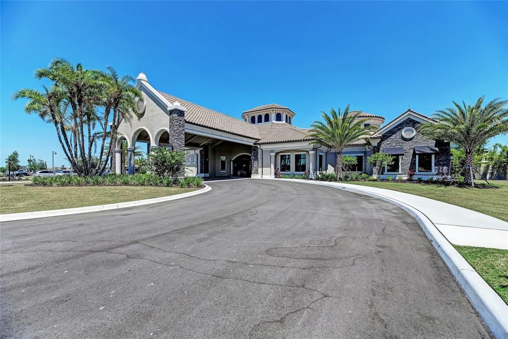 For Sale: $375,000 (2 beds, 2 baths, 1286 Square Feet)