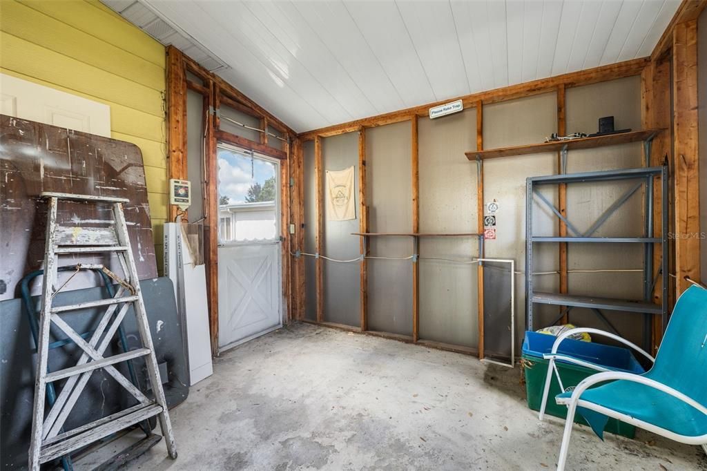 待售: $142,000 (2 贝兹, 2 浴室, 960 平方英尺)