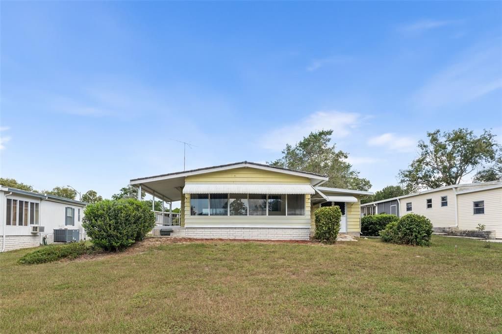 待售: $142,000 (2 贝兹, 2 浴室, 960 平方英尺)