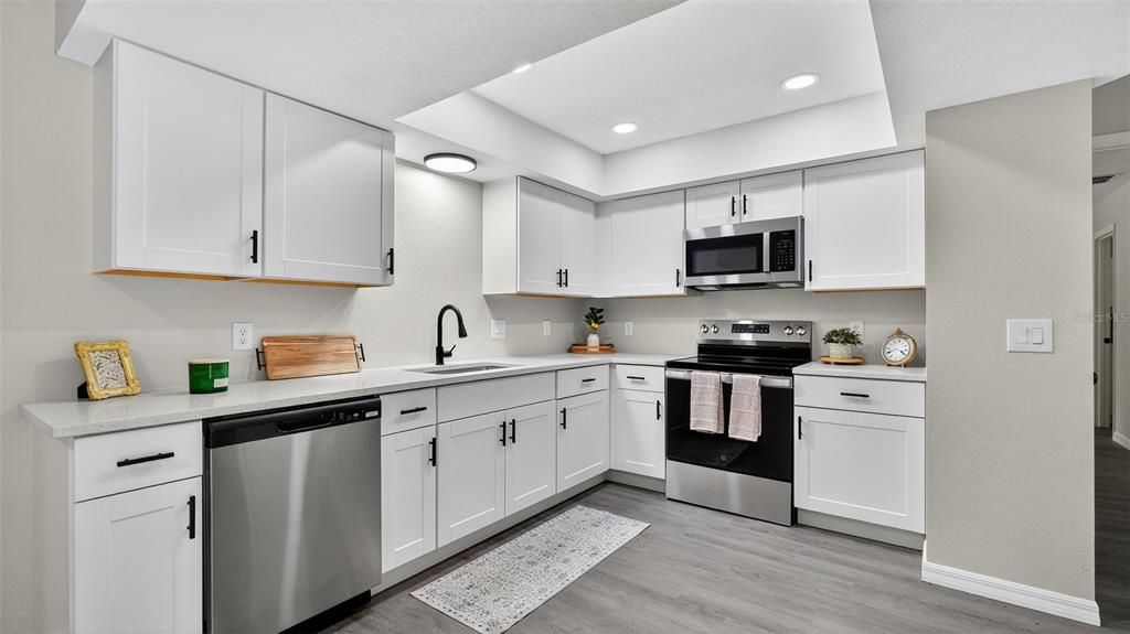 For Sale: $259,950 (2 beds, 2 baths, 1512 Square Feet)