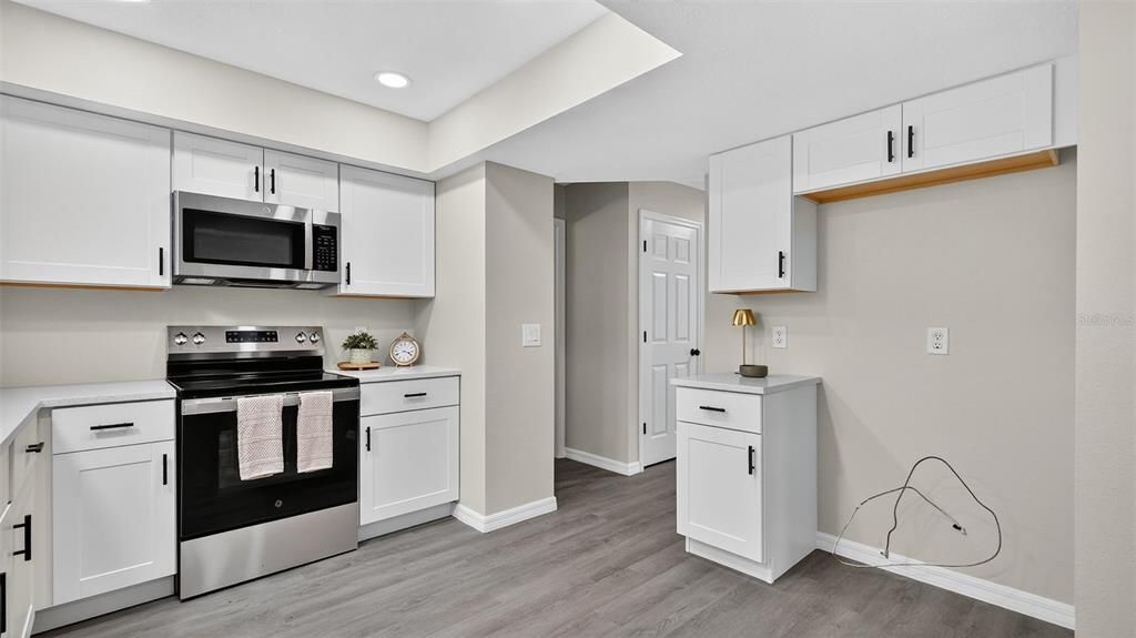 For Sale: $259,950 (2 beds, 2 baths, 1512 Square Feet)