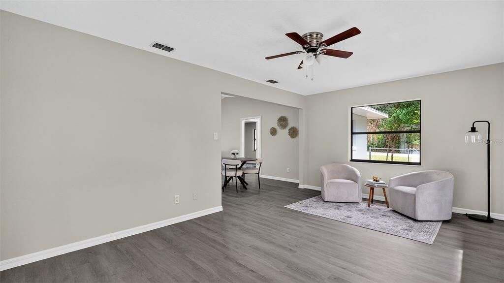 For Sale: $259,950 (2 beds, 2 baths, 1512 Square Feet)