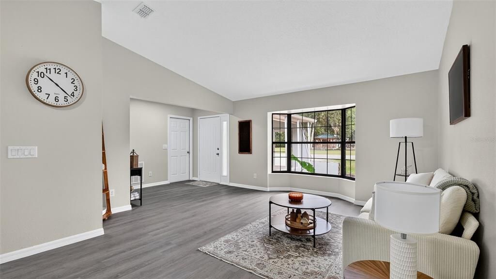 For Sale: $259,950 (2 beds, 2 baths, 1512 Square Feet)