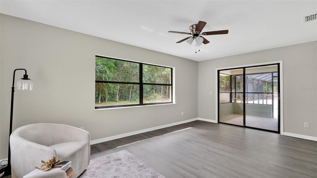 For Sale: $259,950 (2 beds, 2 baths, 1512 Square Feet)