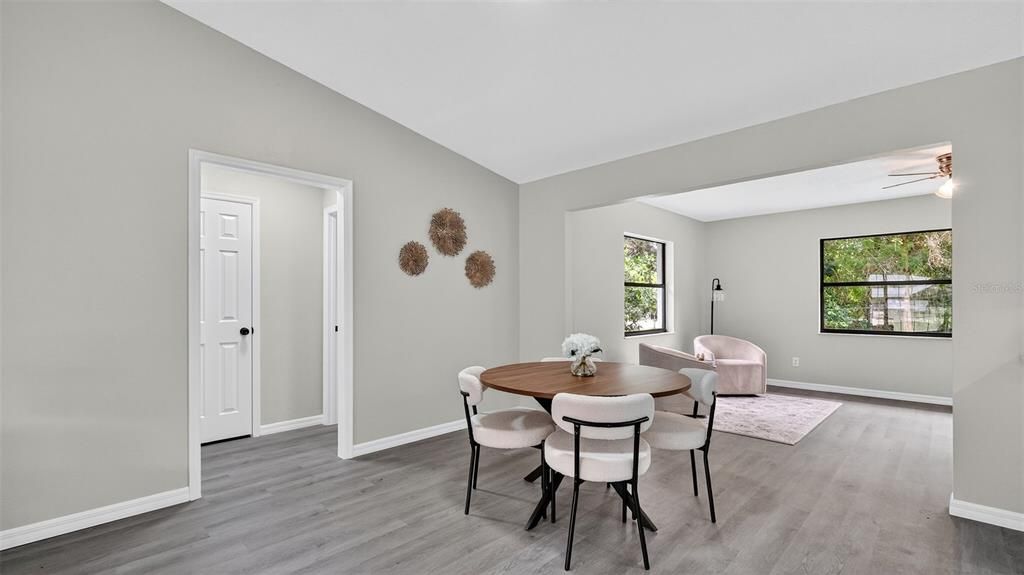 For Sale: $259,950 (2 beds, 2 baths, 1512 Square Feet)