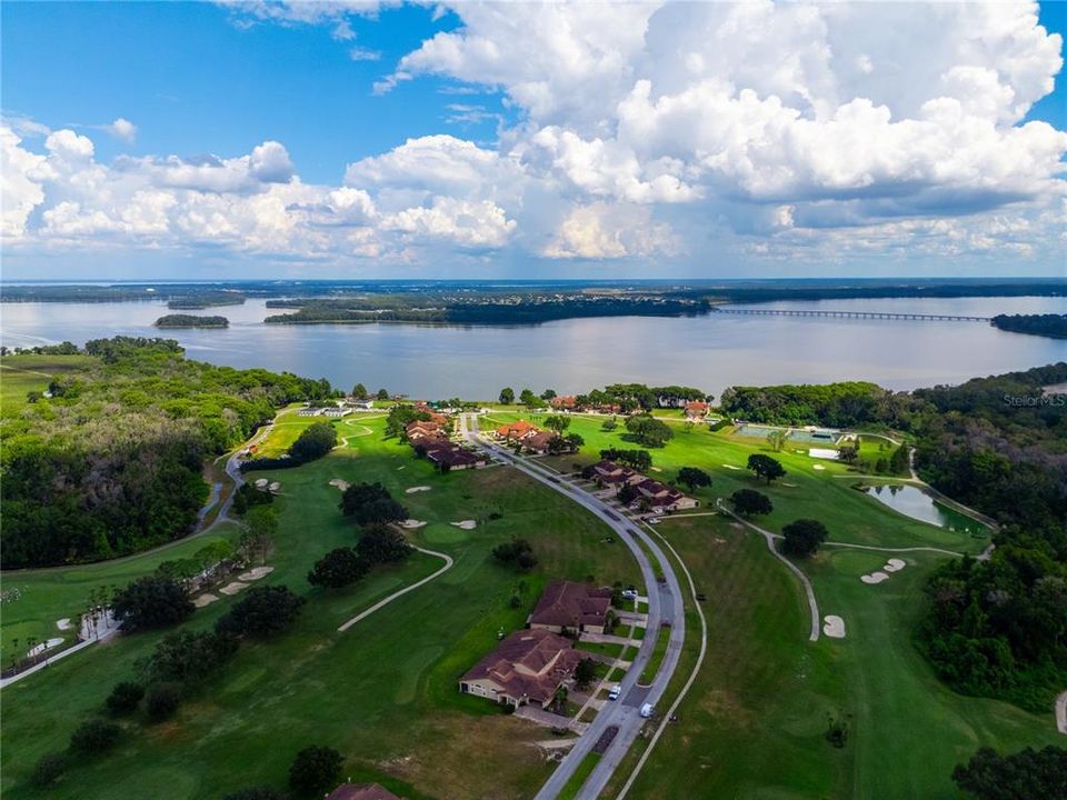 En Venta: $339,800 (3 camas, 2 baños, 1718 Pies cuadrados)