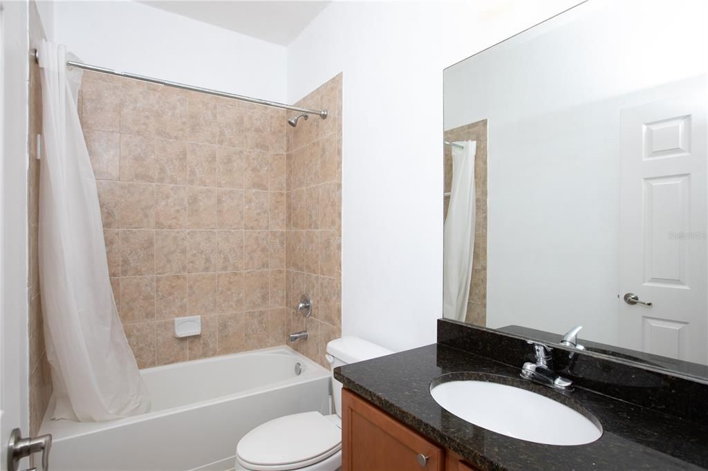 En Venta: $339,800 (3 camas, 2 baños, 1718 Pies cuadrados)