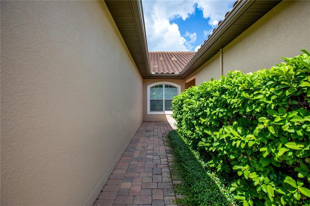 En Venta: $339,800 (3 camas, 2 baños, 1718 Pies cuadrados)