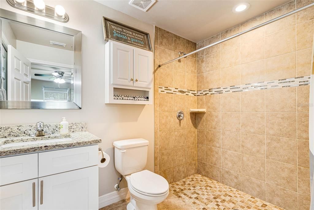 For Sale: $347,000 (3 beds, 2 baths, 1272 Square Feet)