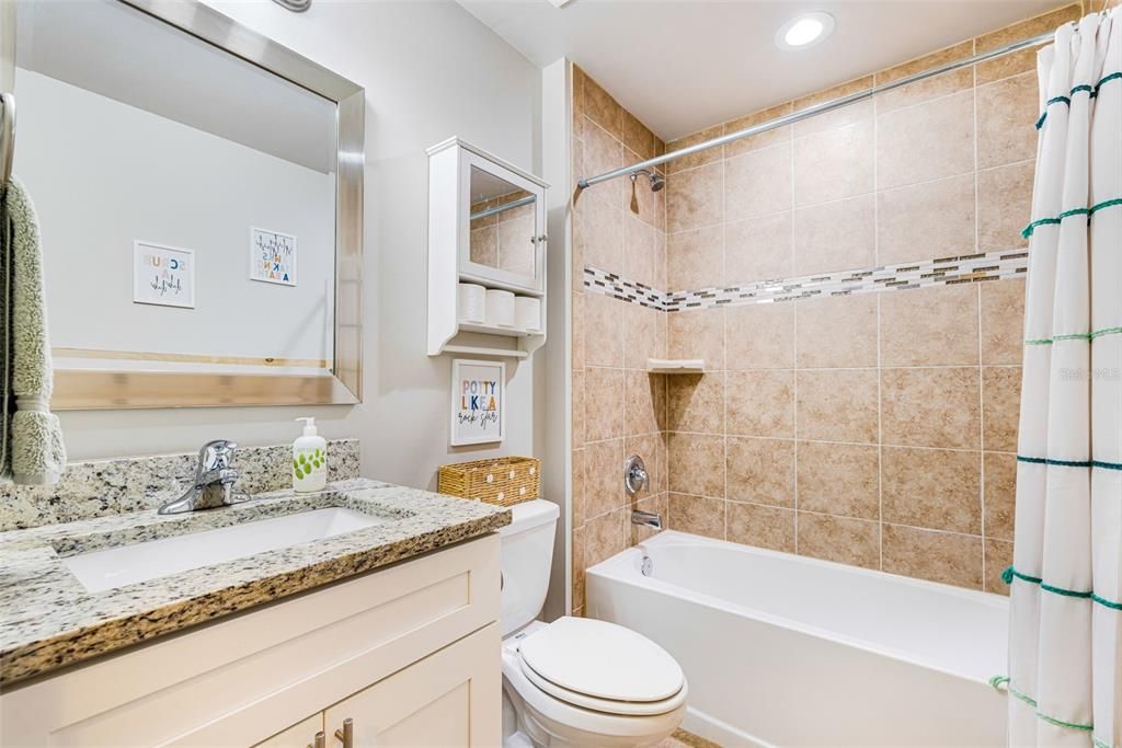 For Sale: $347,000 (3 beds, 2 baths, 1272 Square Feet)