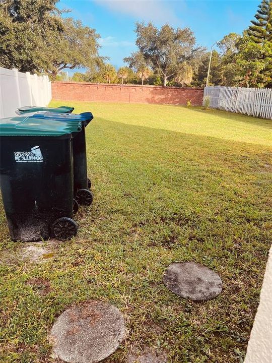 Active With Contract: $343,500 (4 beds, 2 baths, 1442 Square Feet)