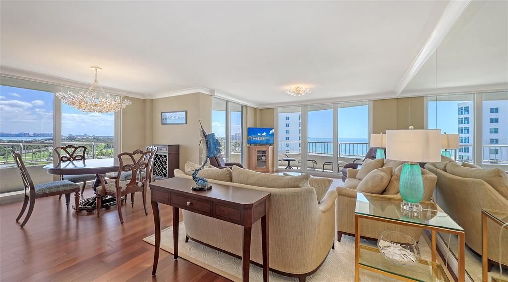 На продажу: $2,675,000 (3 спален, 3 ванн, 1842 Квадратных фут)