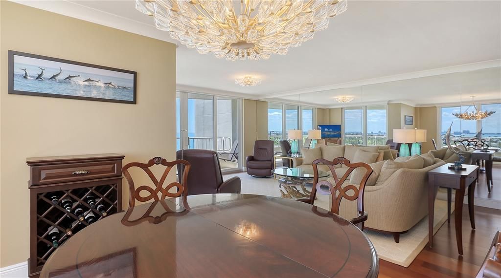 На продажу: $2,675,000 (3 спален, 3 ванн, 1842 Квадратных фут)