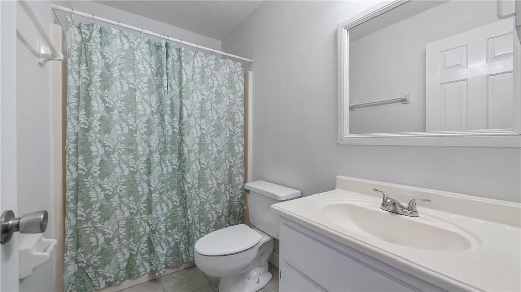 На продажу: $325,000 (3 спален, 2 ванн, 1118 Квадратных фут)