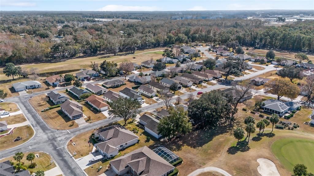 For Sale: $189,900 (2 beds, 2 baths, 929 Square Feet)