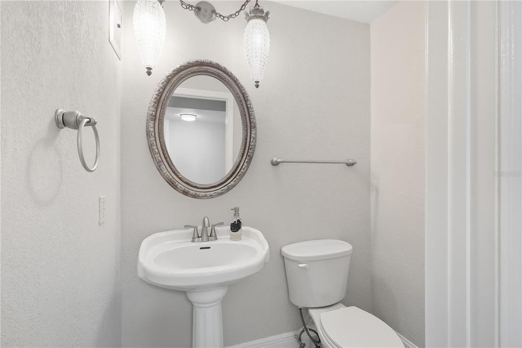 En Venta: $615,000 (3 camas, 2 baños, 2030 Pies cuadrados)