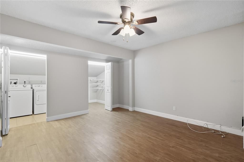 En Venta: $615,000 (3 camas, 2 baños, 2030 Pies cuadrados)