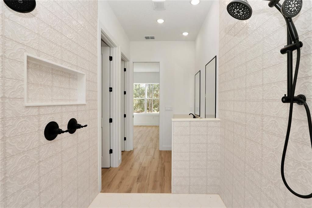 En Venta: $495,000 (3 camas, 2 baños, 1834 Pies cuadrados)