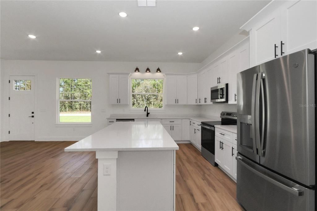 En Venta: $495,000 (3 camas, 2 baños, 1834 Pies cuadrados)