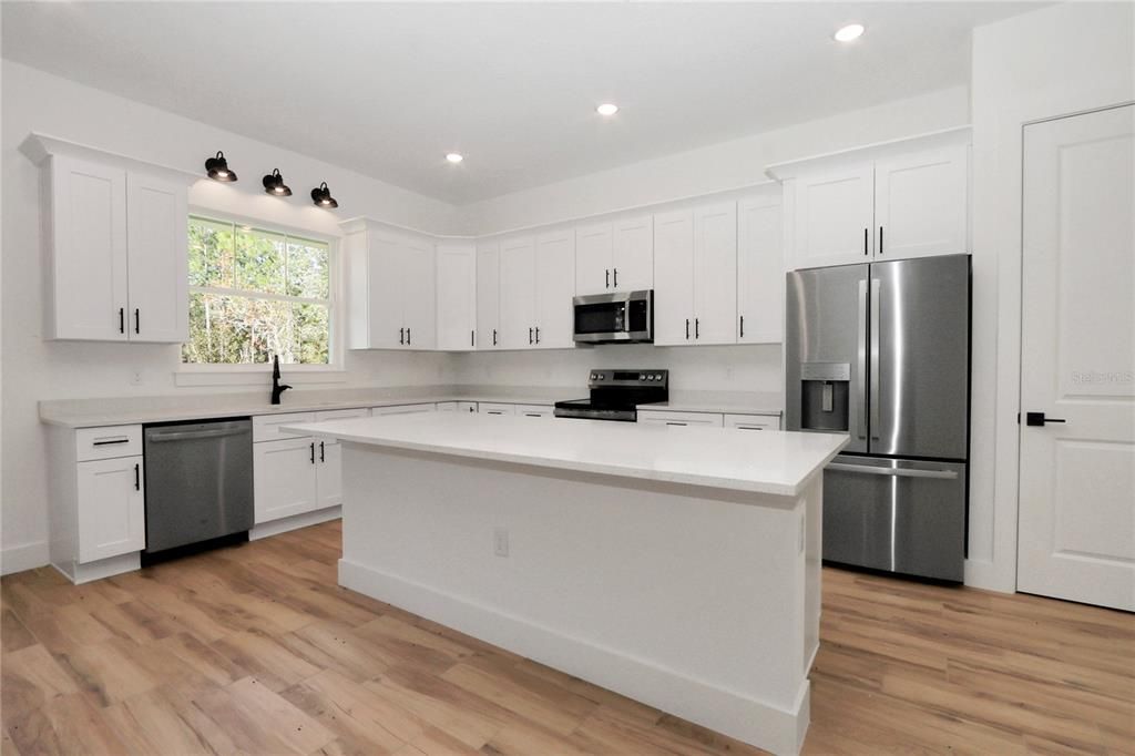 En Venta: $495,000 (3 camas, 2 baños, 1834 Pies cuadrados)