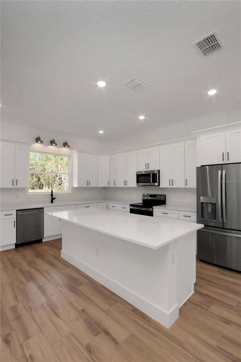 En Venta: $495,000 (3 camas, 2 baños, 1834 Pies cuadrados)