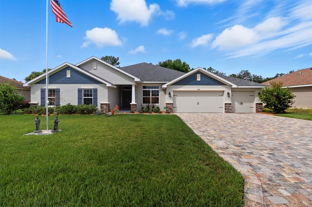 For Sale: $999,997 (4 beds, 3 baths, 3000 Square Feet)