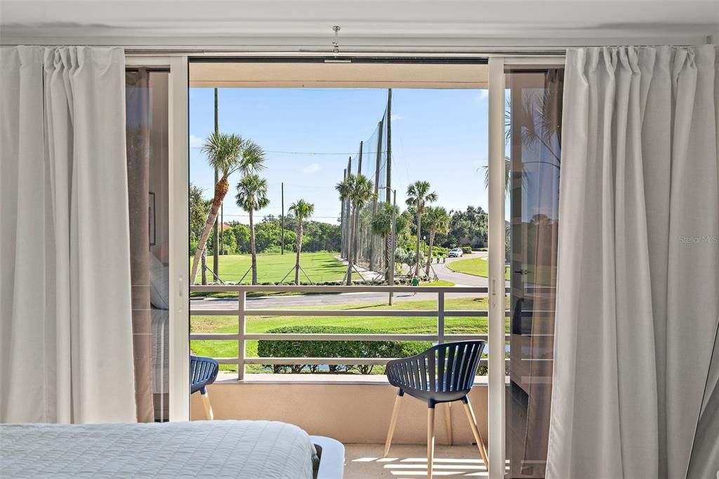 Под контрактом: $1,295,000 (4 спален, 3 ванн, 2280 Квадратных фут)