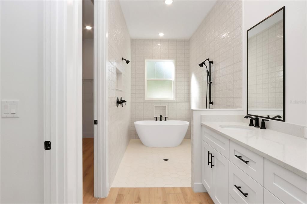 На продажу: $495,000 (3 спален, 2 ванн, 1834 Квадратных фут)