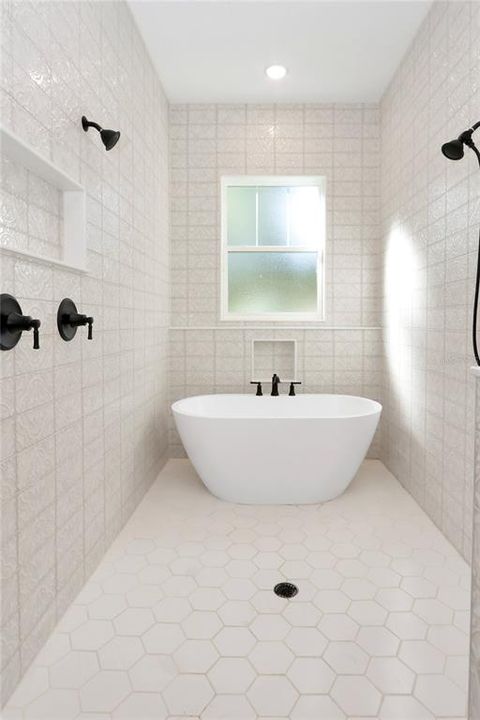 На продажу: $495,000 (3 спален, 2 ванн, 1834 Квадратных фут)