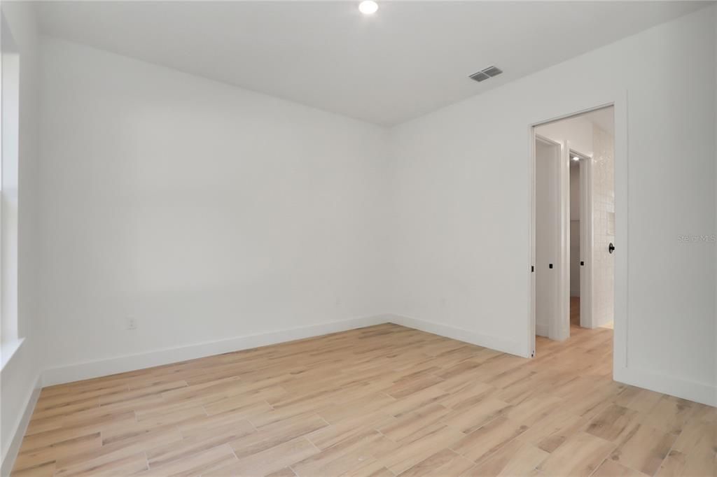 На продажу: $495,000 (3 спален, 2 ванн, 1834 Квадратных фут)