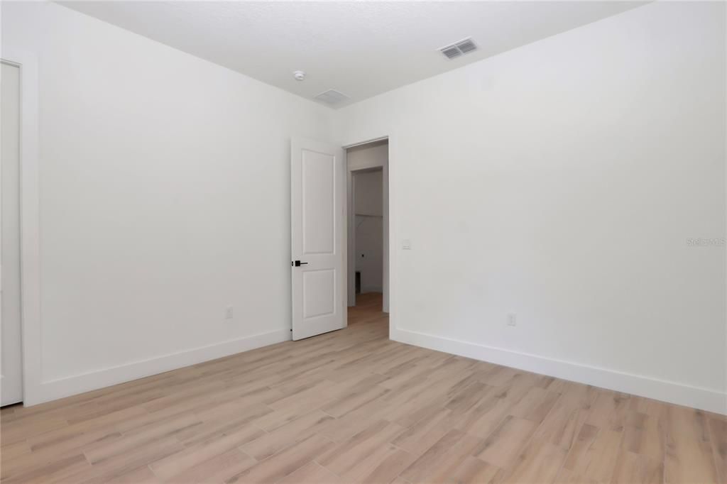 На продажу: $495,000 (3 спален, 2 ванн, 1834 Квадратных фут)