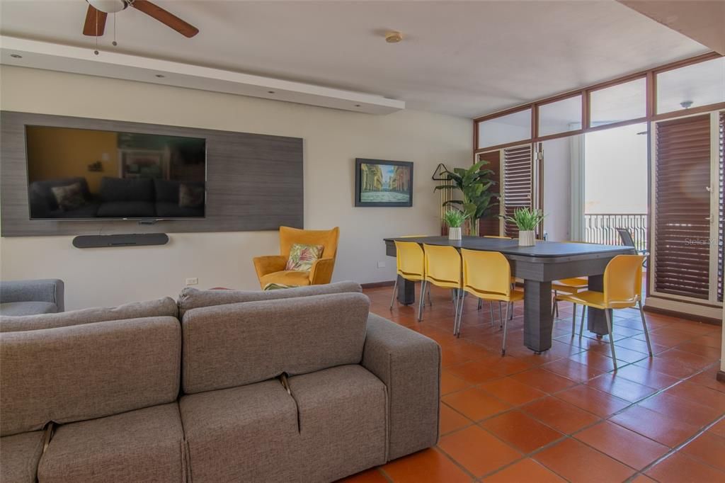 For Sale: $755,000 (3 beds, 4 baths, 1870 Square Feet)