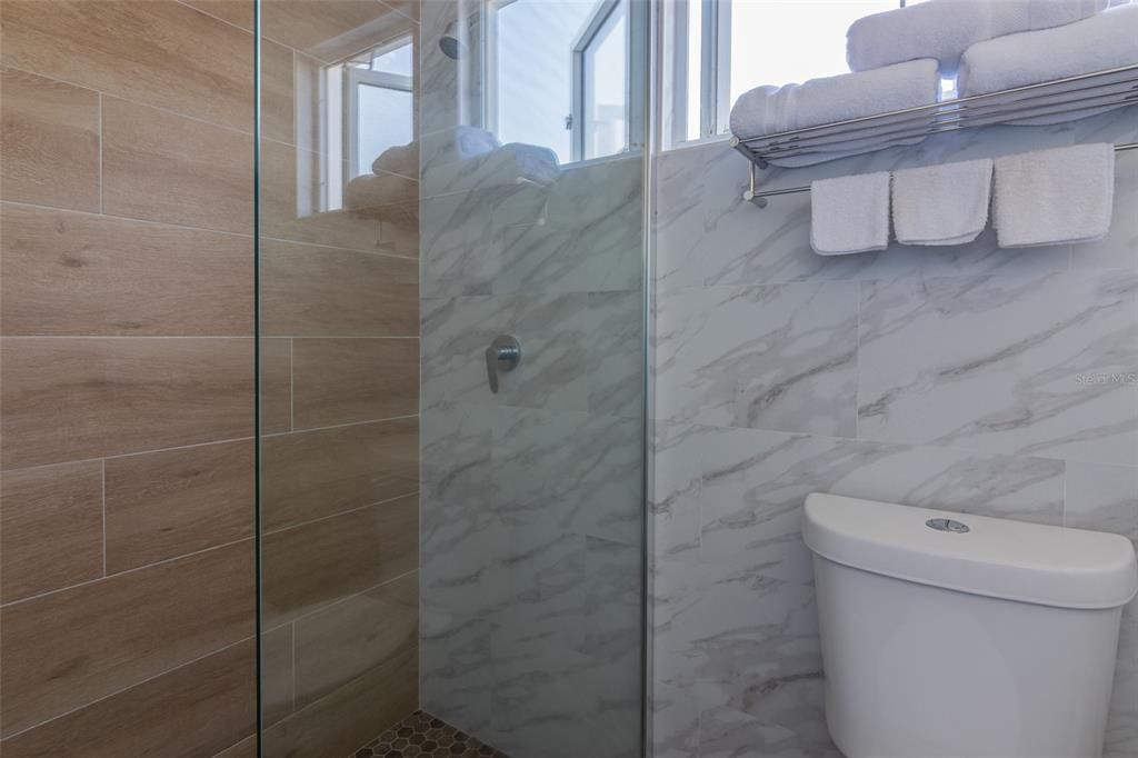 For Sale: $755,000 (3 beds, 4 baths, 1870 Square Feet)