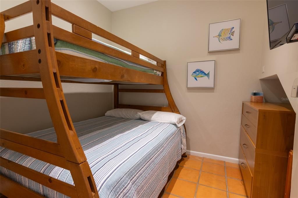 For Sale: $755,000 (3 beds, 4 baths, 1870 Square Feet)