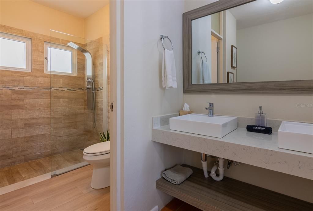 For Sale: $755,000 (3 beds, 4 baths, 1870 Square Feet)