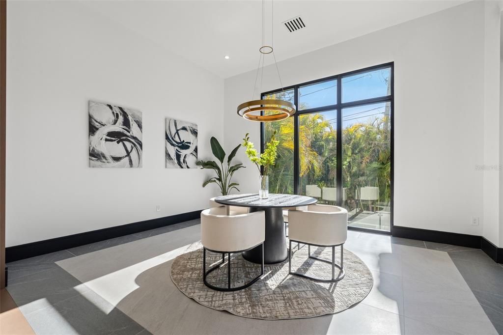 En Venta: $3,150,000 (4 camas, 4 baños, 5200 Pies cuadrados)