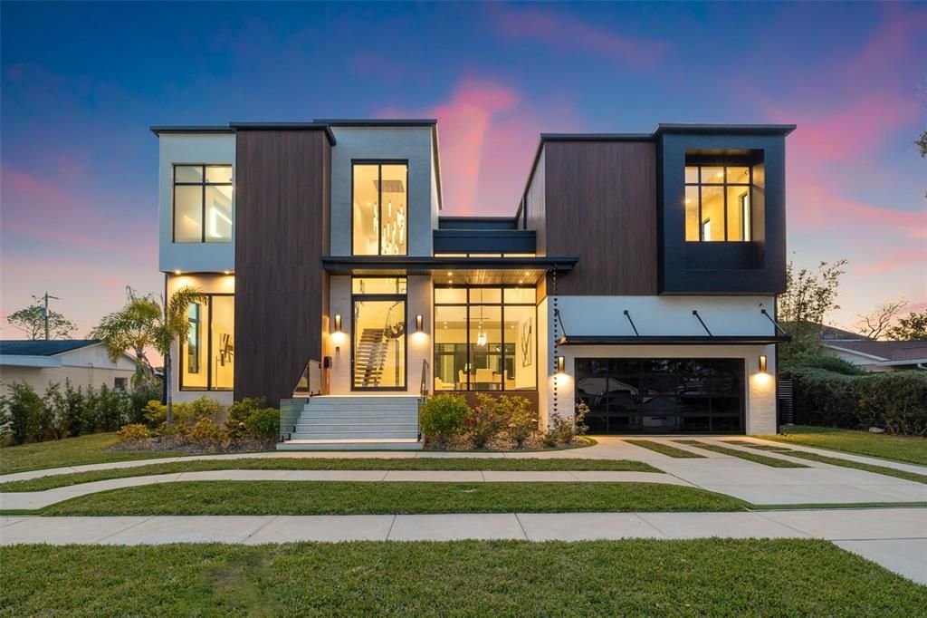 En Venta: $3,150,000 (4 camas, 4 baños, 5200 Pies cuadrados)