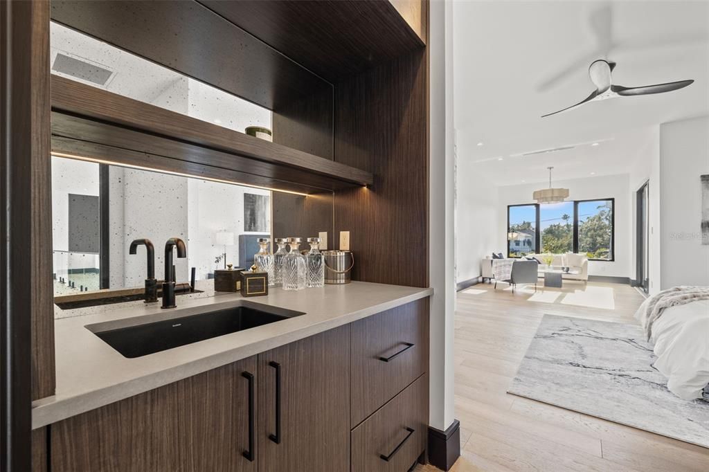 En Venta: $3,150,000 (4 camas, 4 baños, 5200 Pies cuadrados)