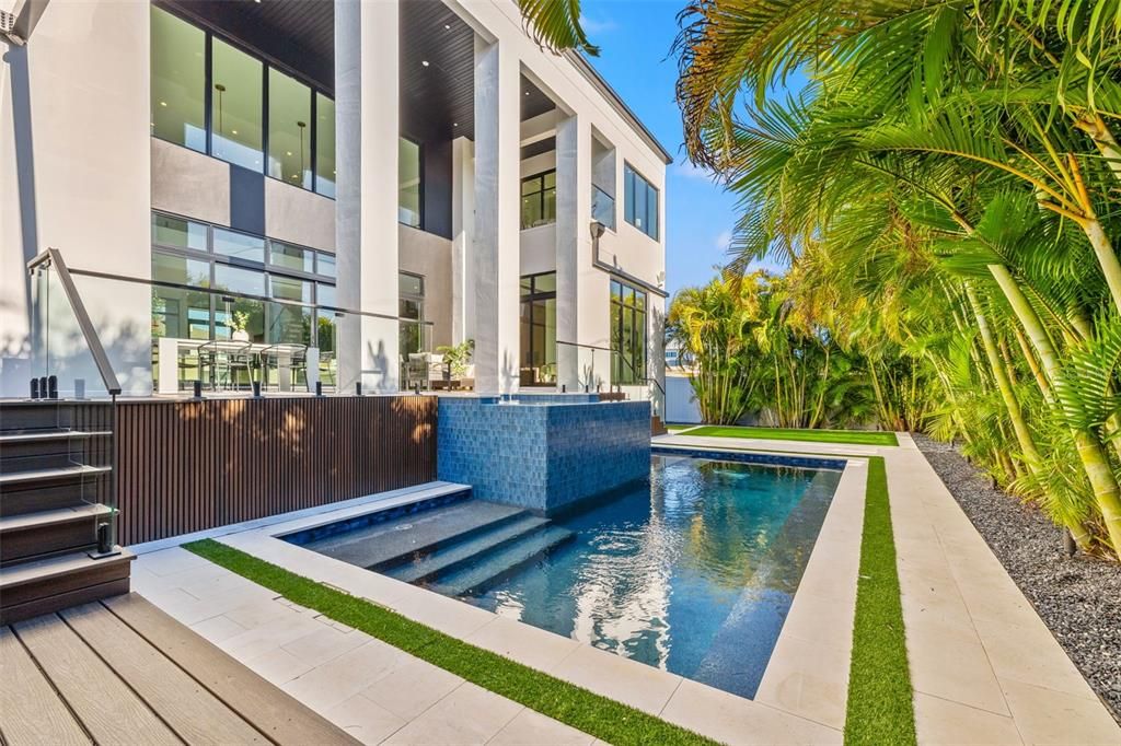 En Venta: $3,150,000 (4 camas, 4 baños, 5200 Pies cuadrados)