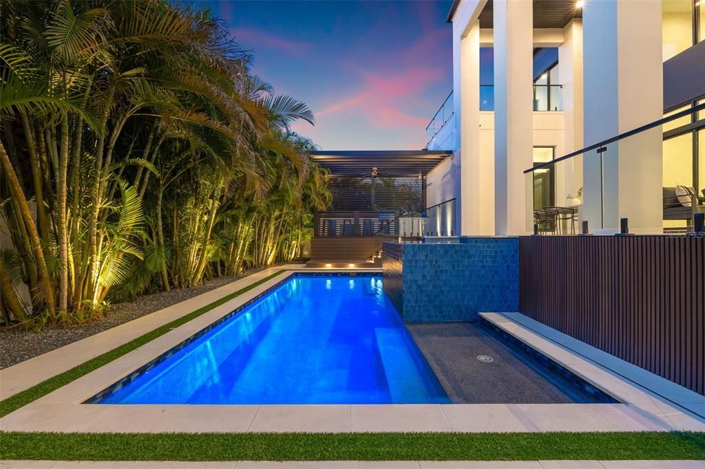 En Venta: $3,150,000 (4 camas, 4 baños, 5200 Pies cuadrados)