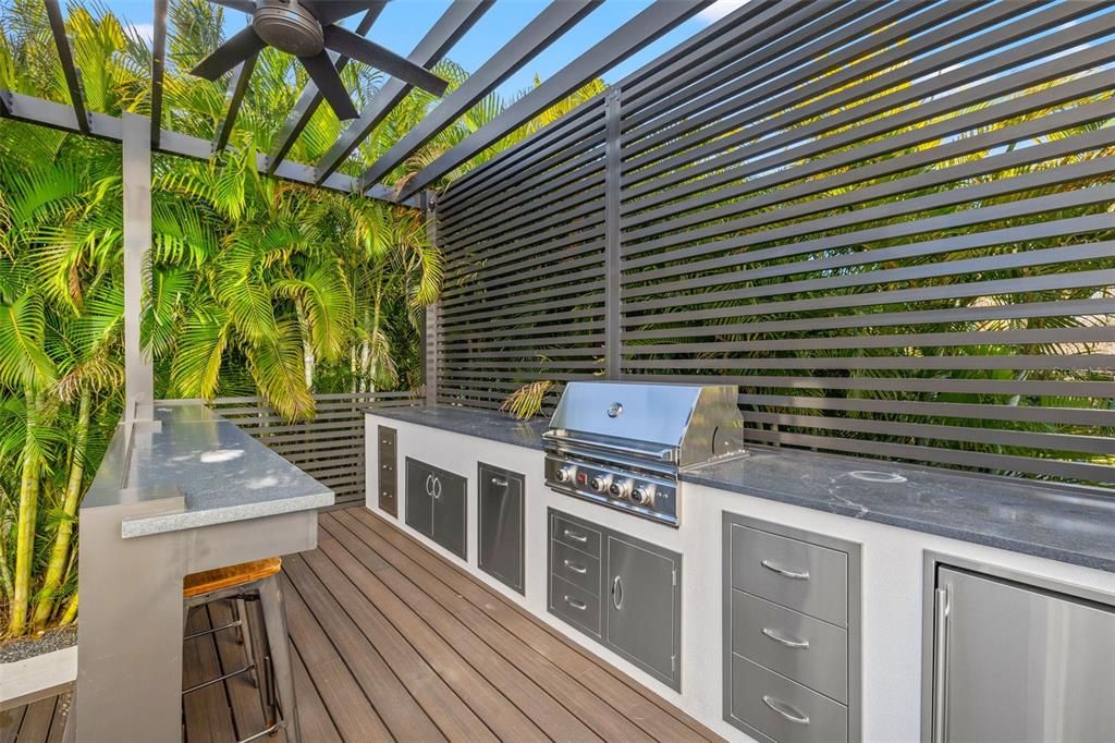 En Venta: $3,150,000 (4 camas, 4 baños, 5200 Pies cuadrados)