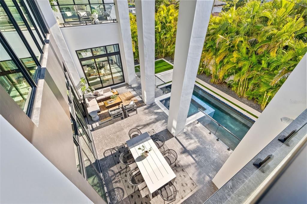 En Venta: $3,150,000 (4 camas, 4 baños, 5200 Pies cuadrados)