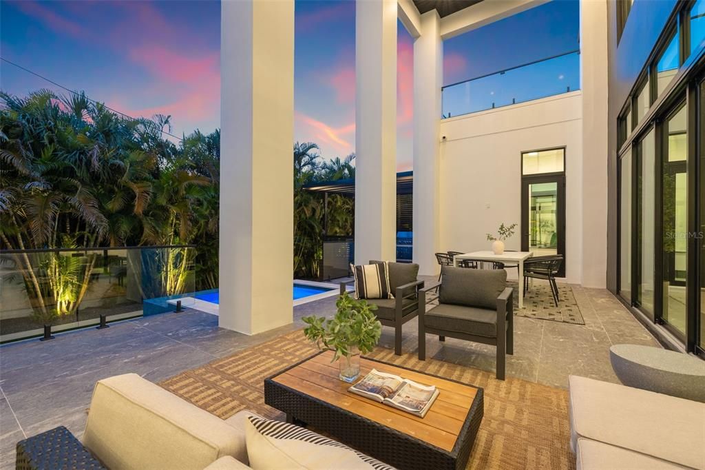 En Venta: $3,150,000 (4 camas, 4 baños, 5200 Pies cuadrados)