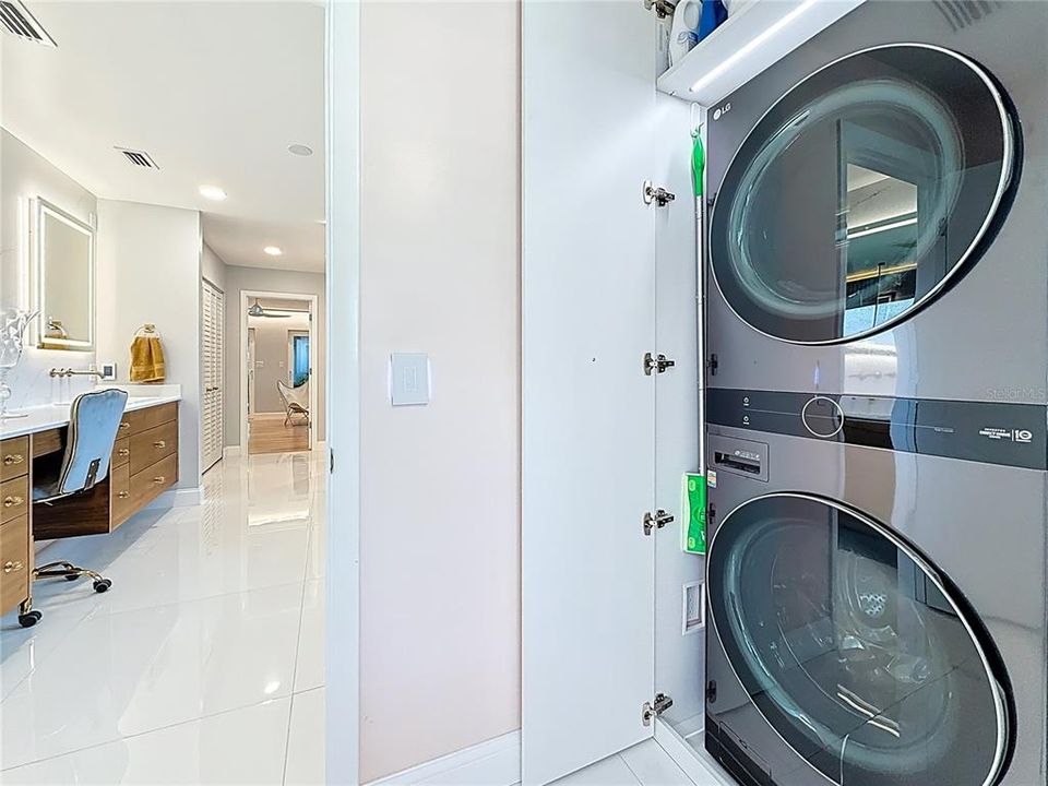 En Venta: $1,550,000 (4 camas, 4 baños, 5673 Pies cuadrados)