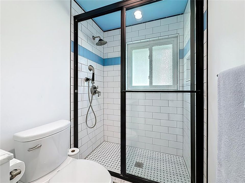 En Venta: $1,550,000 (4 camas, 4 baños, 5673 Pies cuadrados)