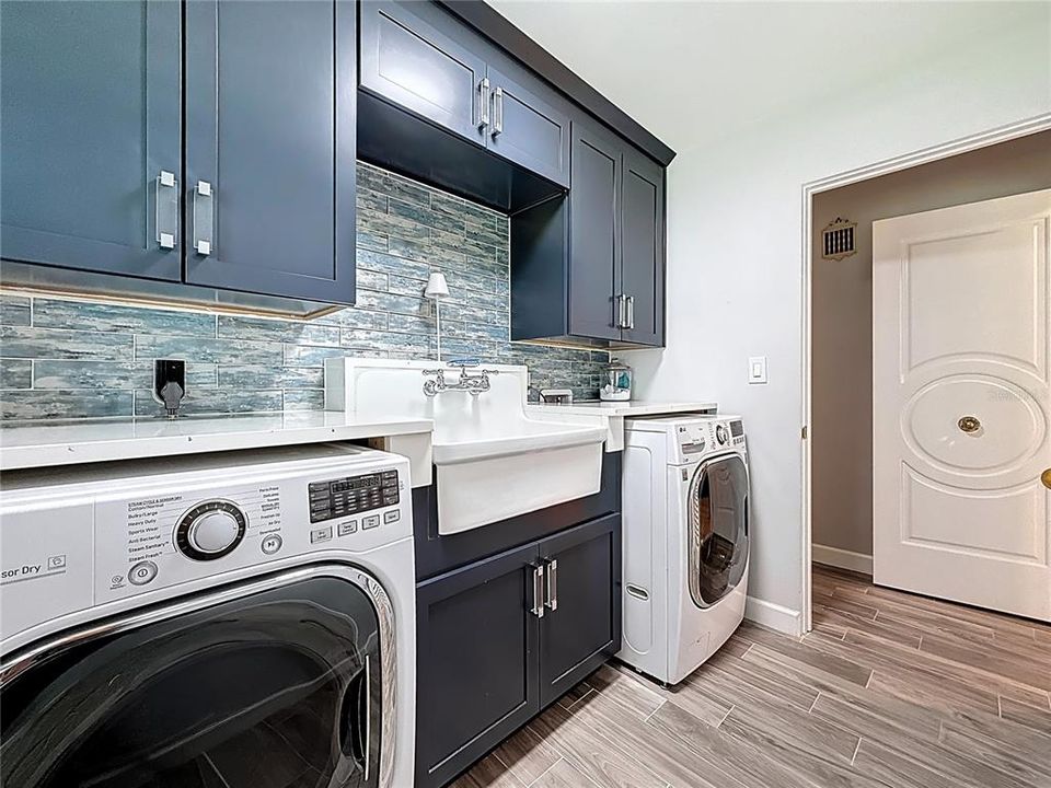 En Venta: $1,550,000 (4 camas, 4 baños, 5673 Pies cuadrados)