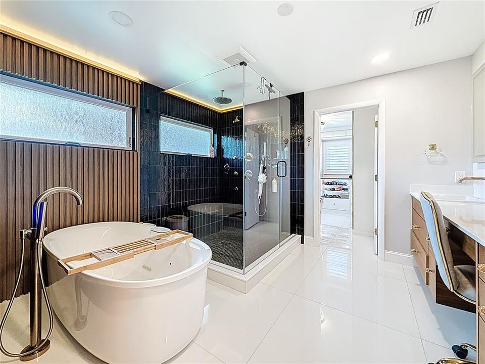 En Venta: $1,550,000 (4 camas, 4 baños, 5673 Pies cuadrados)