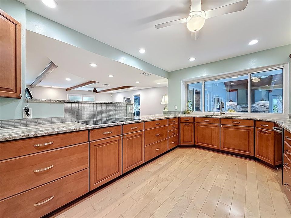 En Venta: $1,550,000 (4 camas, 4 baños, 5673 Pies cuadrados)